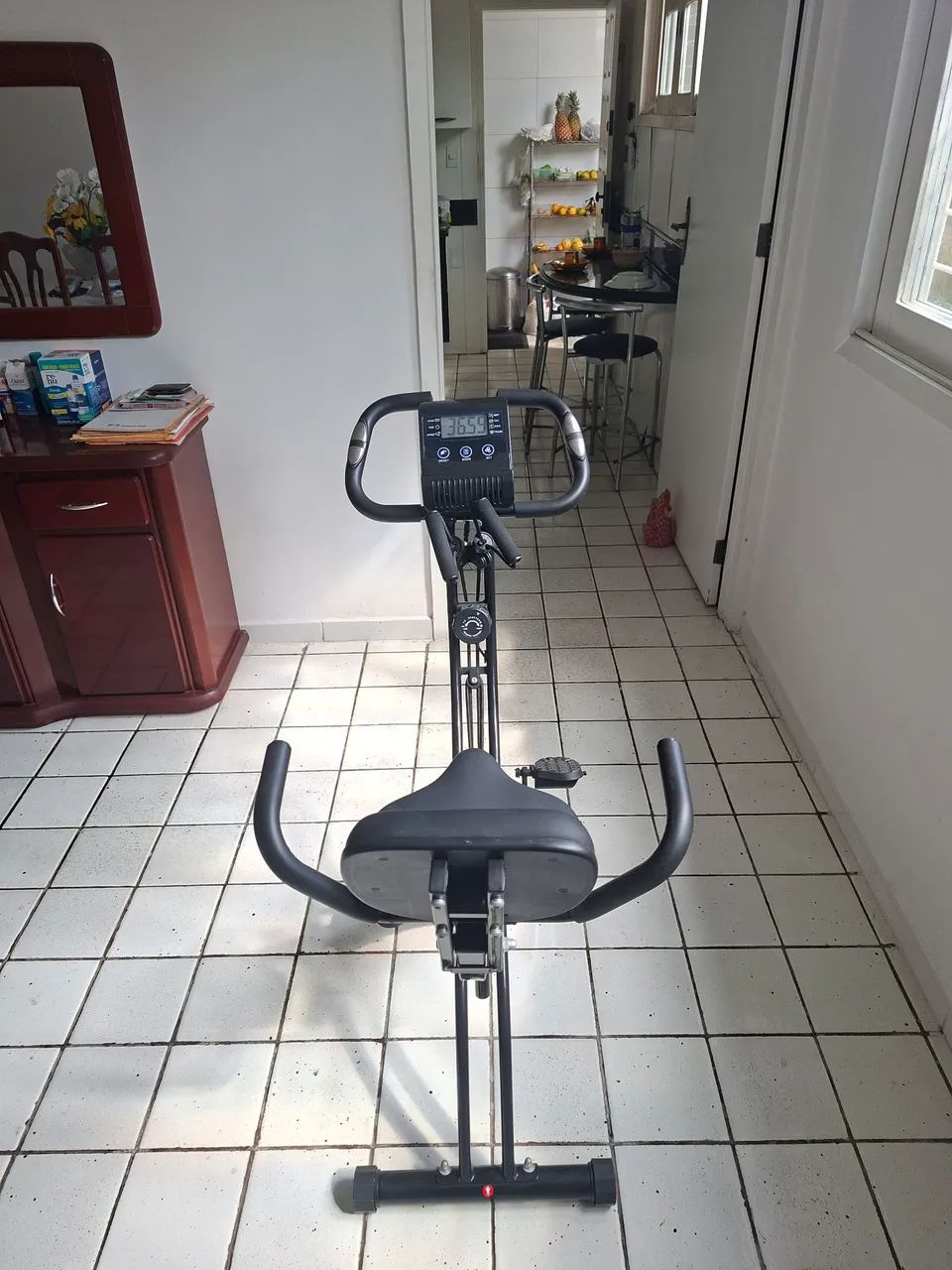 BICICLETA ERGOMÉTRICA NOVINHA - Foto 4