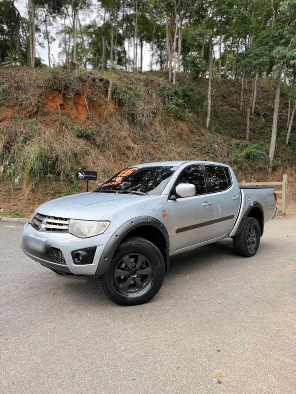 Mitsubishi L200 2015