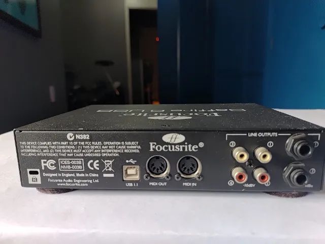 Interface Focusrite Saffire 6 USB 1.0 - Foto 3