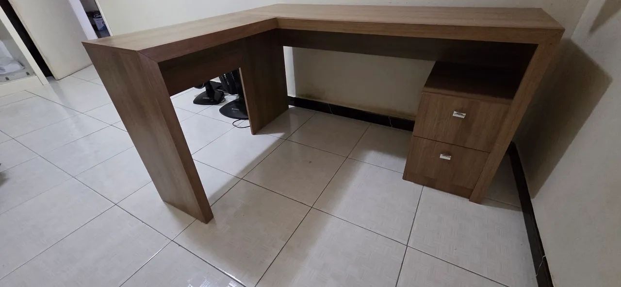 MESA DE ESCRITÓRIO