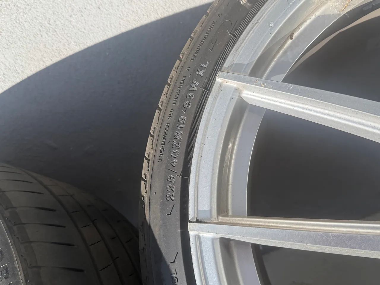 ? JOGO DE RODAS ARO 19 + PNEUS 225/40 R19 - Foto 4