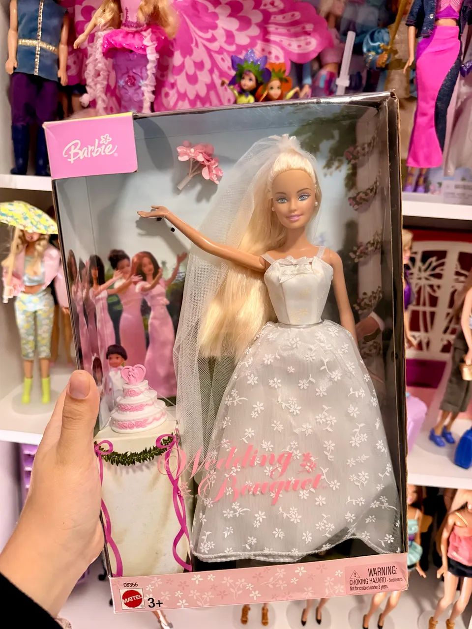 Barbie noiva buquê  - Foto 5