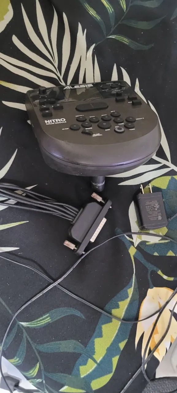 Módulo Alesis Nitro - com chicote e fonte - Foto 2