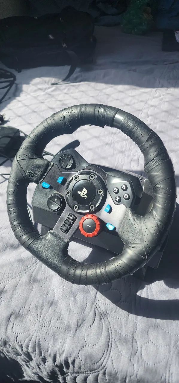 Volante Logitech G29 - PC - PS4 e PS5