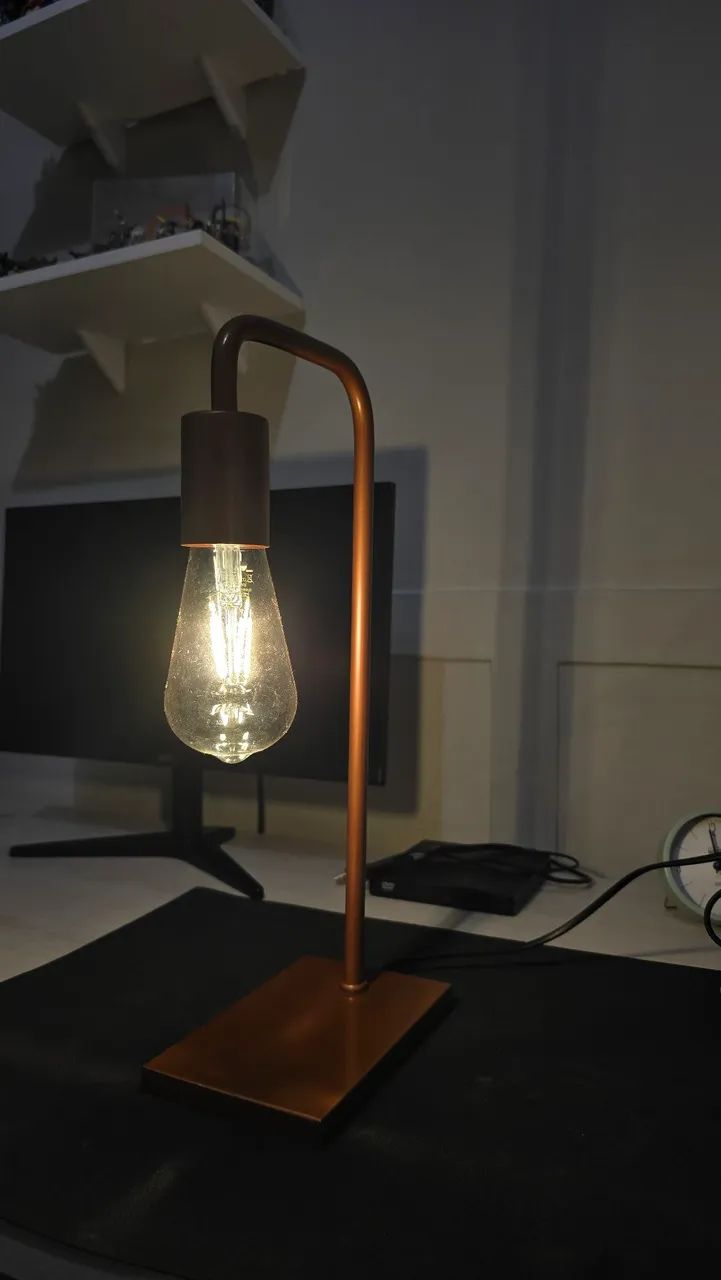Luminária de mesa - Foto 5