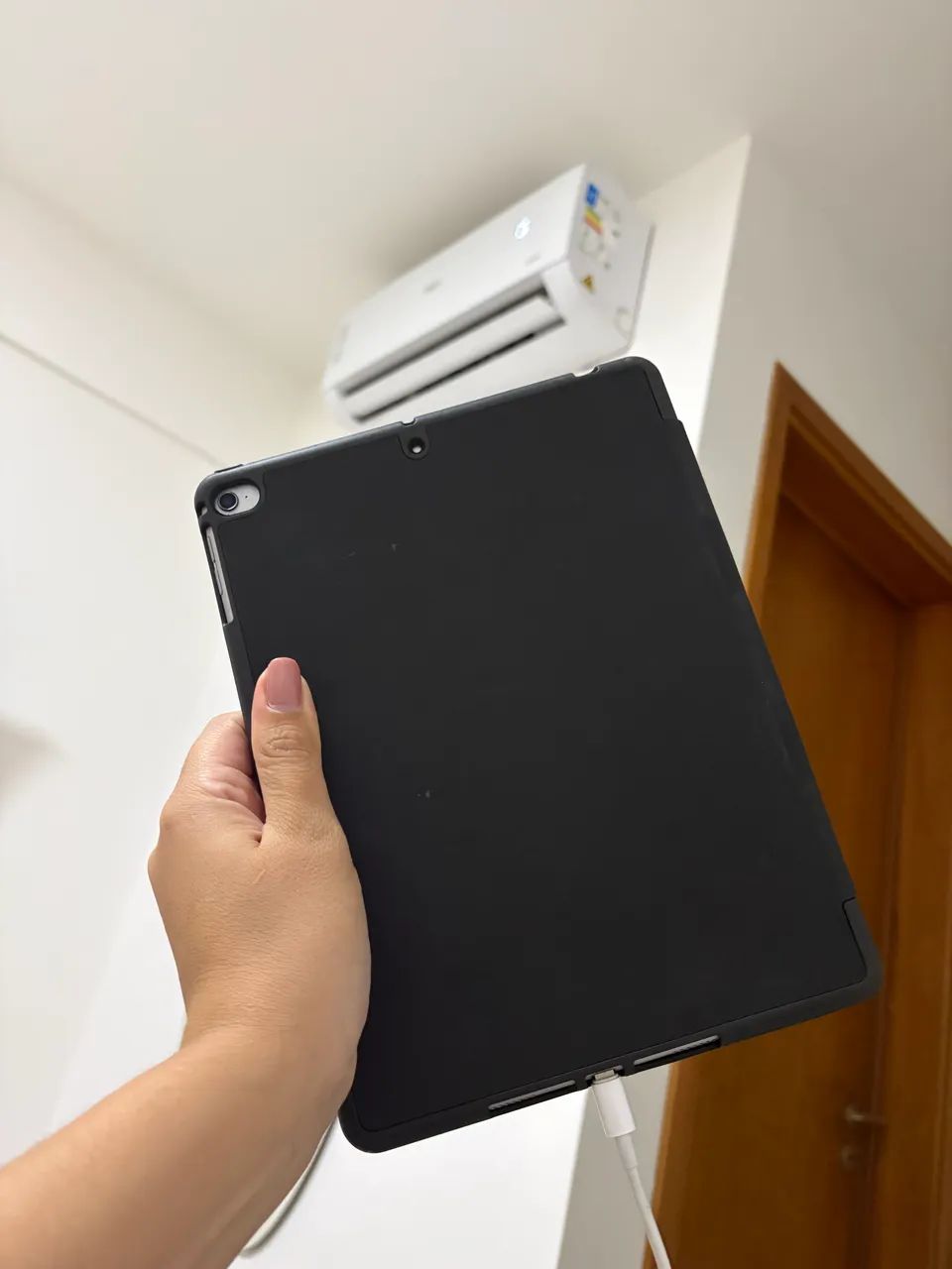 iPad Pro 9.7" Space Gray (Cinza Espacial) - 32GB Wi-Fi  - Foto 2