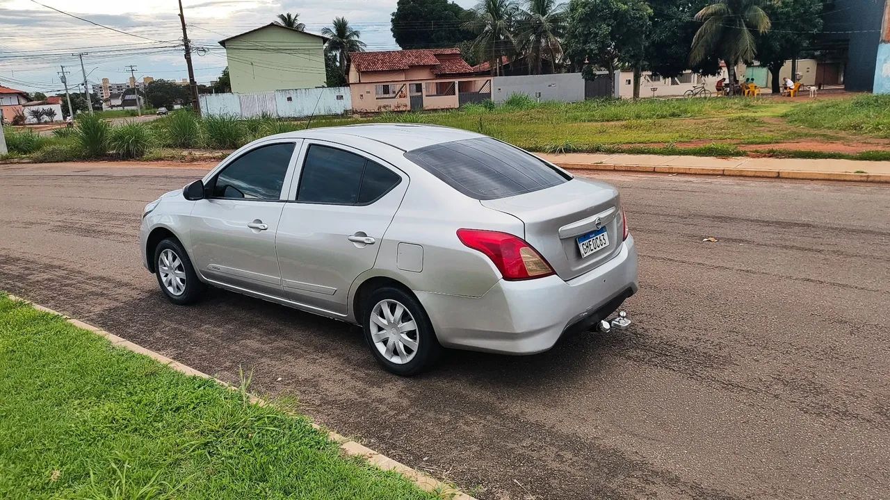 Nissan Versa 1.0 12V Flexstart 4P Mec. 2019 - Foto 5