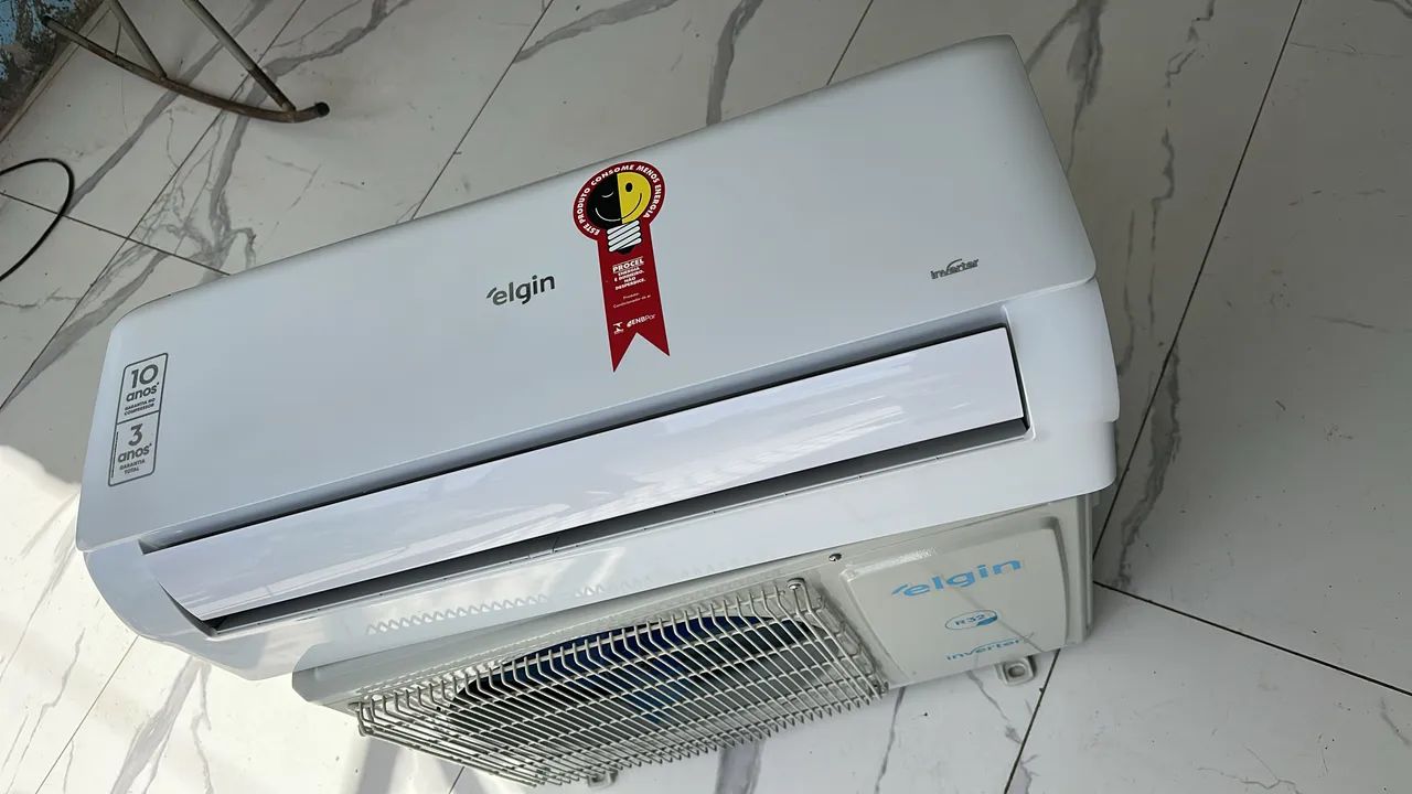 Ar 9.000 btus inverter  semi novo