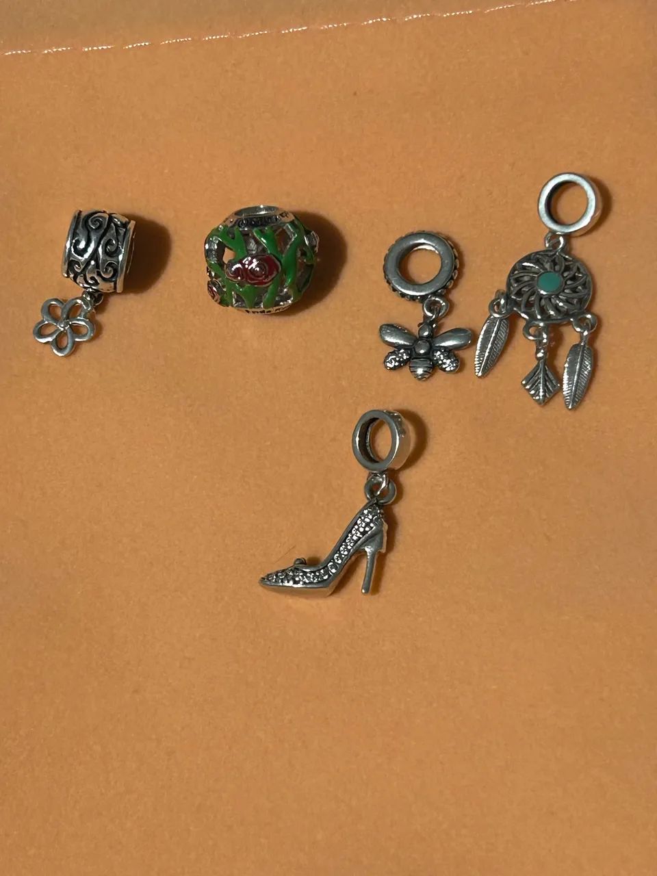 Berloques para pulseira Vivara/pandora 