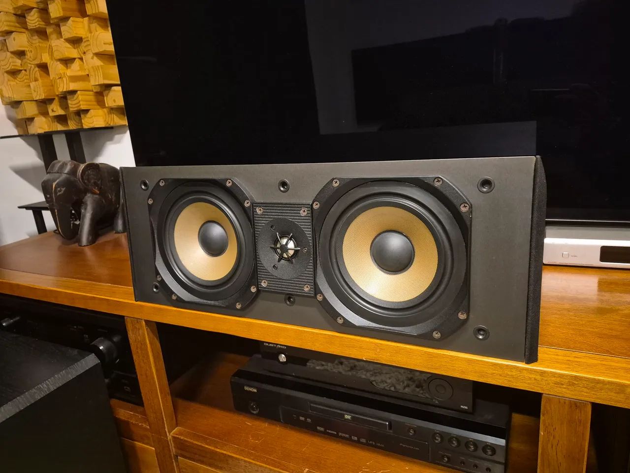 Canal Central Paradigm Studio CC V2