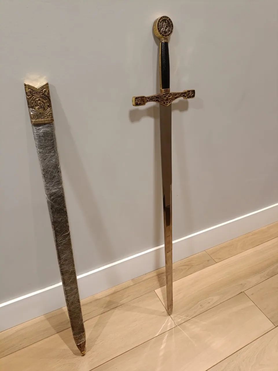 Espada decorativa Excalibur - Foto 2