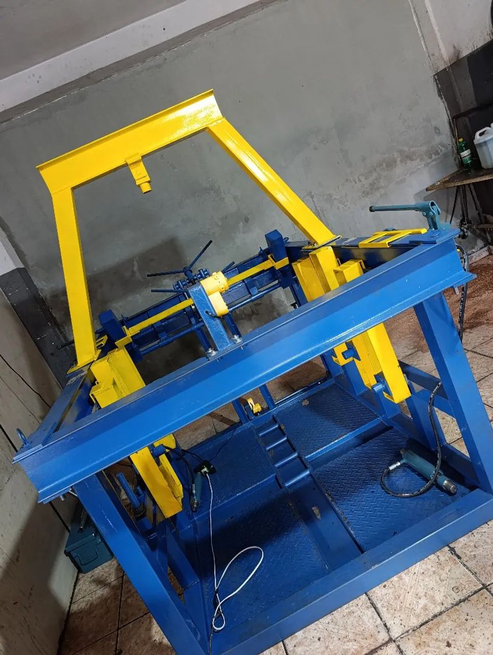 Alinhador de classis de moto