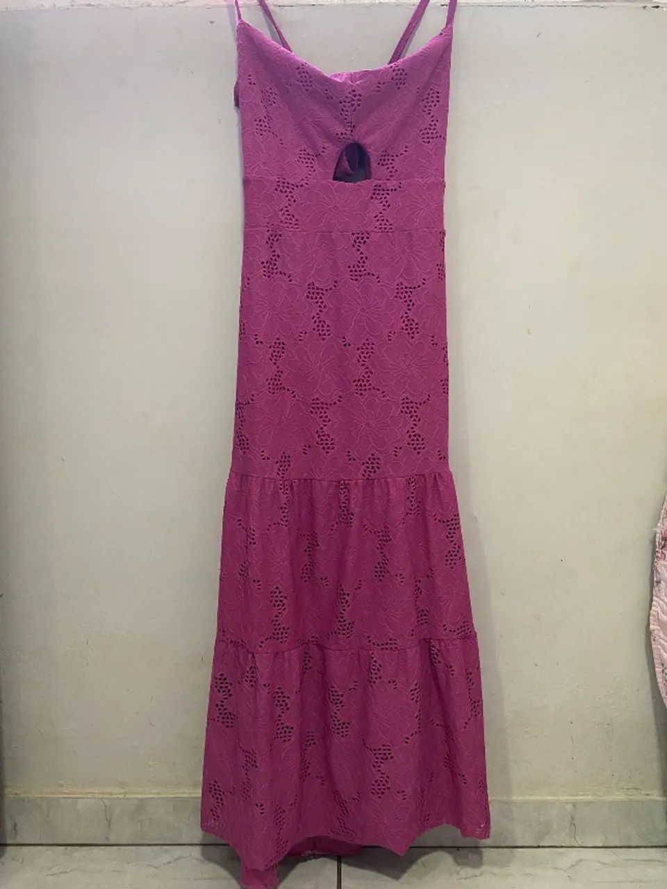 Vestido rosa de renda
