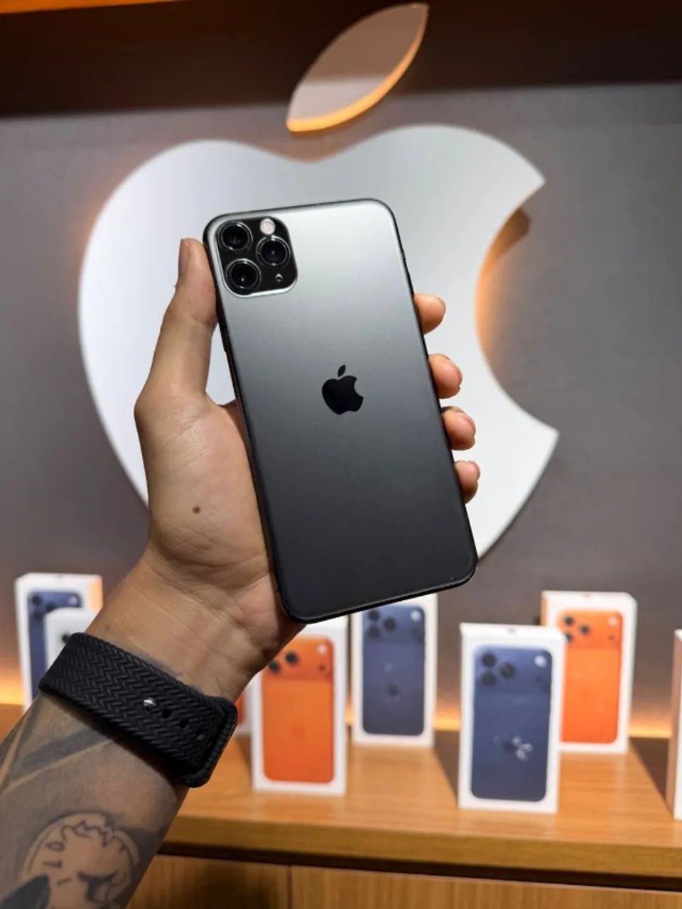 ? iPhone 11 Pro Max 64GB | PRO MAX POR R$ 1.399