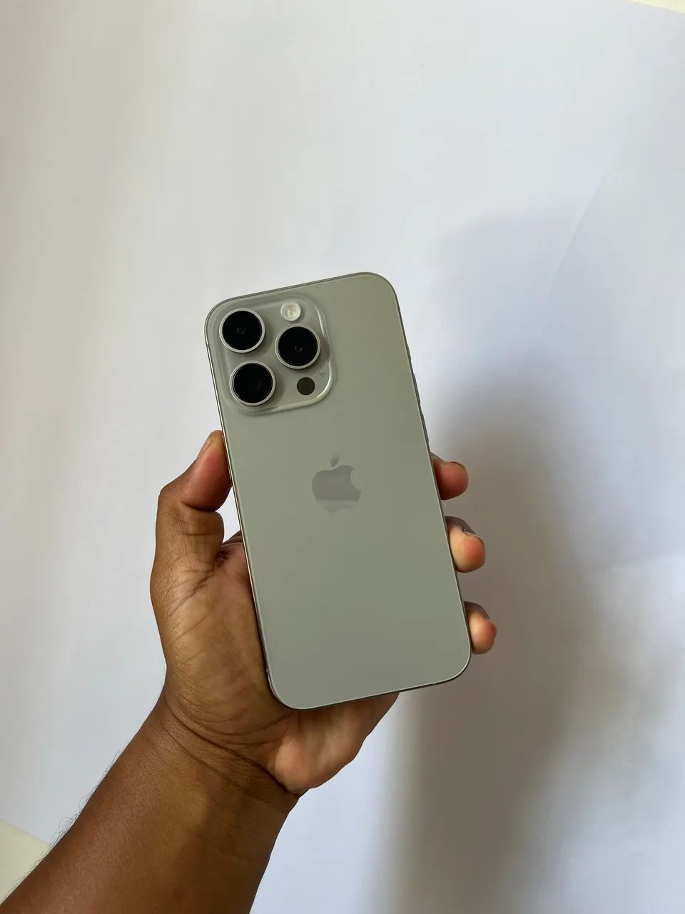15 Pro 128gb Natural titanium bateria 95%? - Foto 3