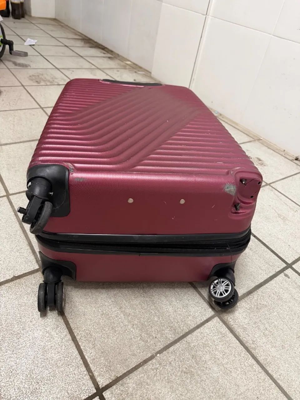 MALA DE VIAGEM GRANDE COM RODINHAS - VINHO - Foto 2