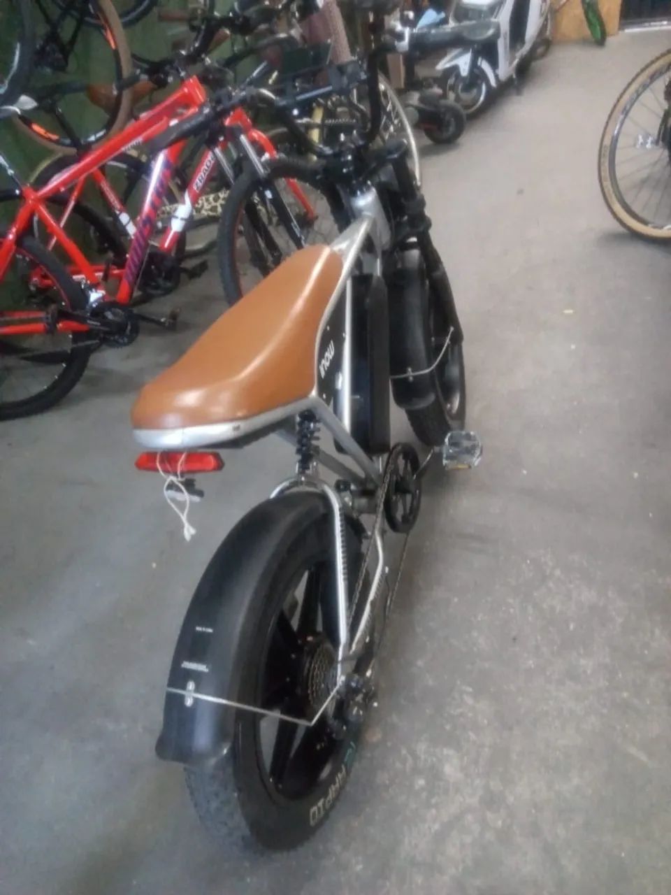 Bicicleta elétrica Inow V9 