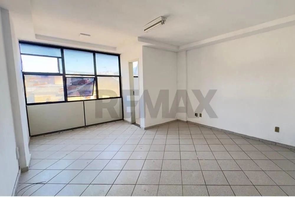 Oportunidade de SALA COMERCIAL À VENDA Centro - Rio Bonito/RJ