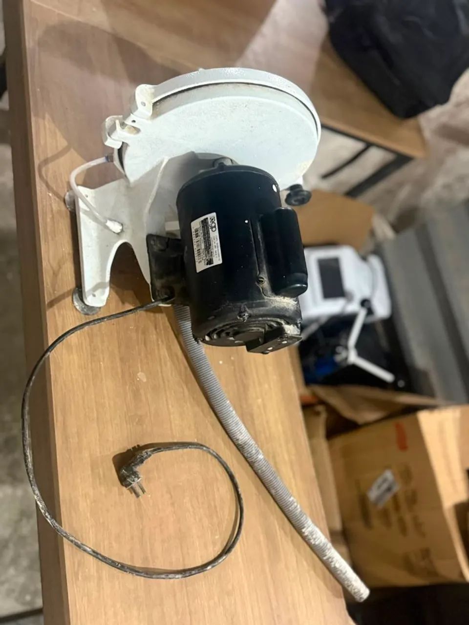 Máquina de recortar gesso para laboratório protético 
