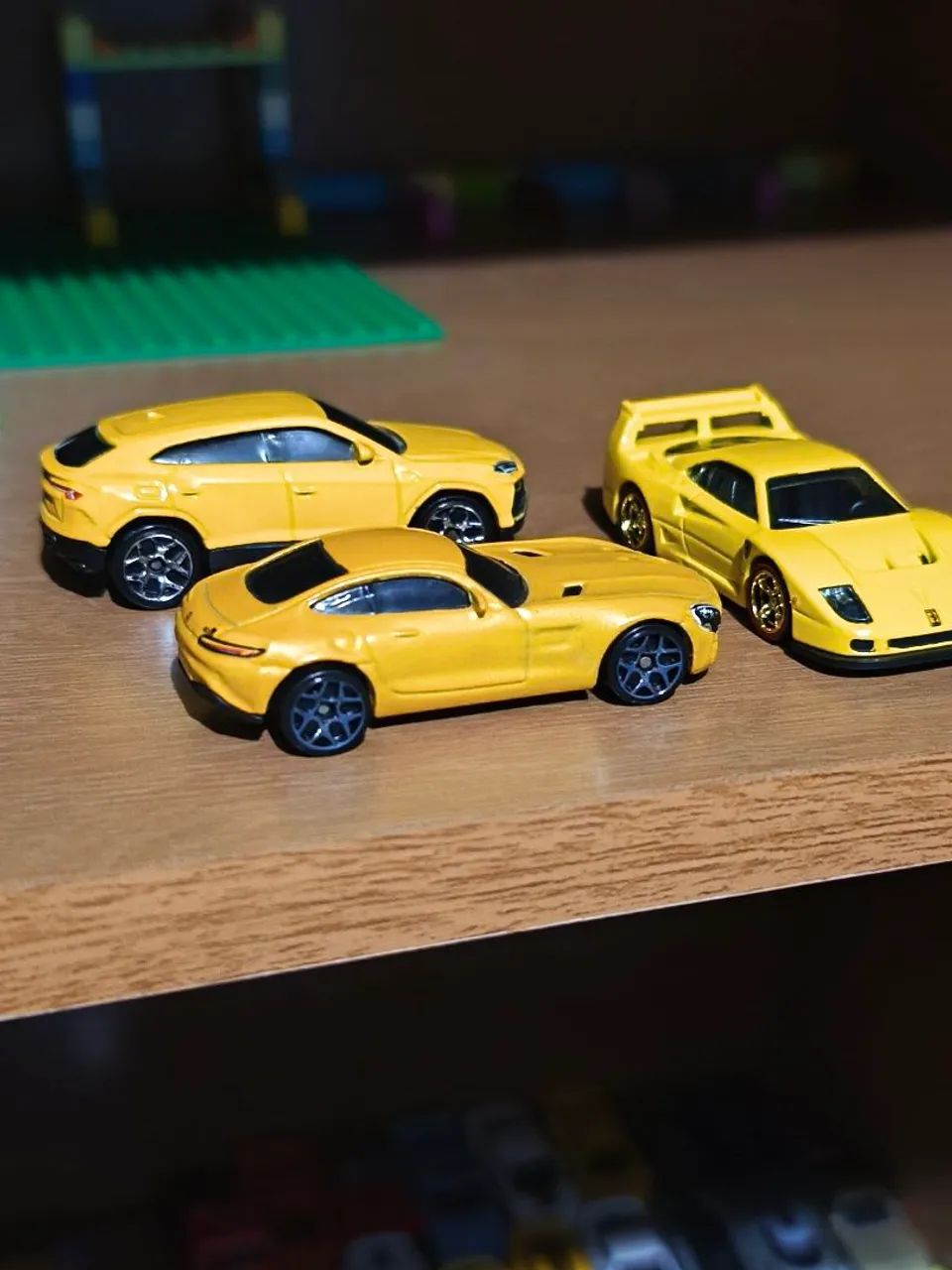 Lote Hotwheels amarelo  - Foto 2