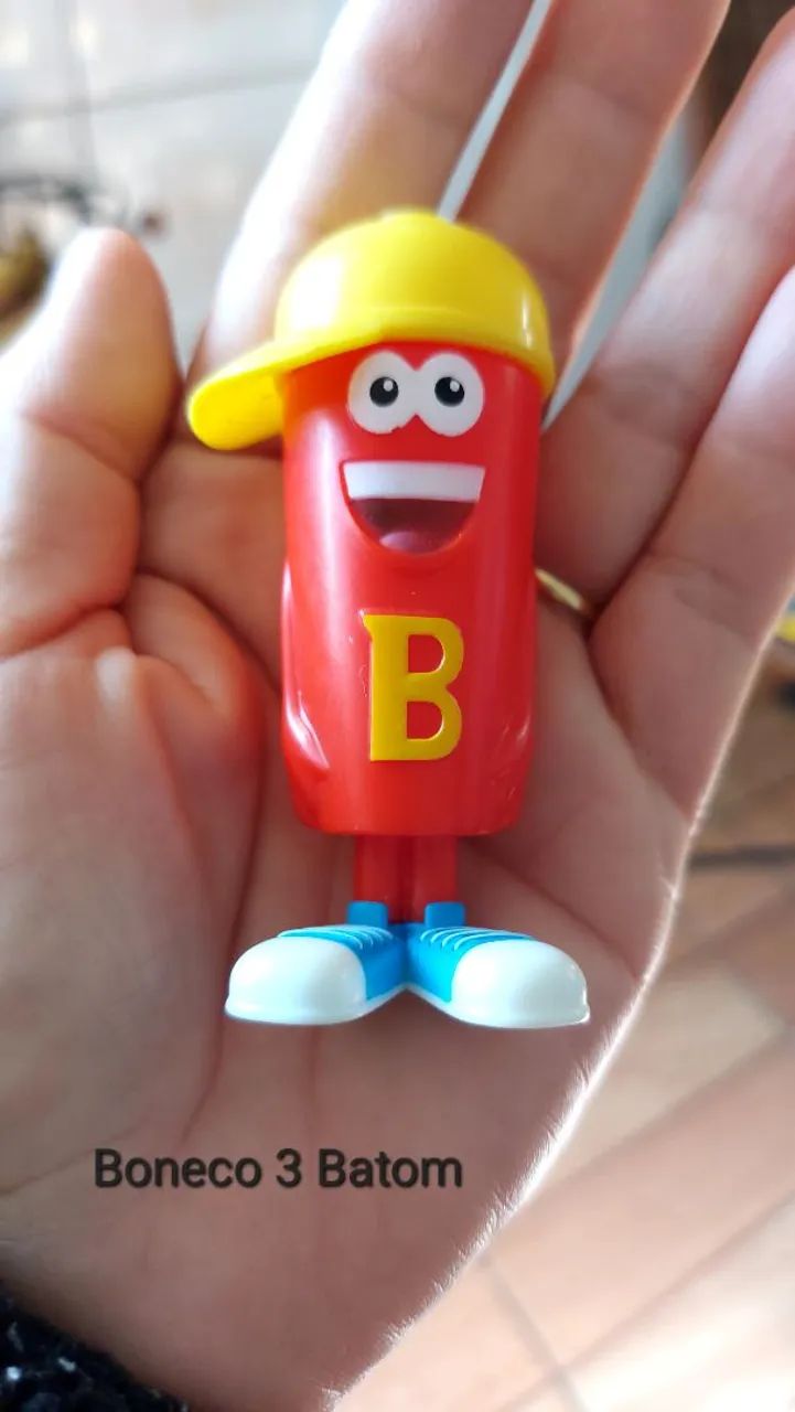 Bonecos Promocional Batom ( 4 bonequinhos) - Foto 4
