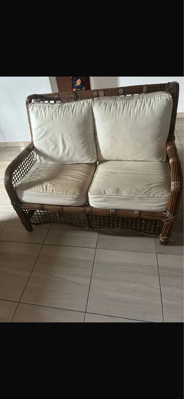 Sofá 2 e 3 lugares ótimo estado só lavar as almofada  - Foto 3