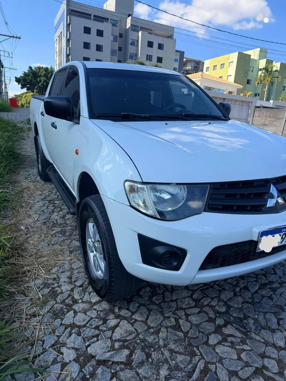 Mitsubishi L200 L200 Triton GLX 3.2 CD TB Int.Diesel Mec 2013