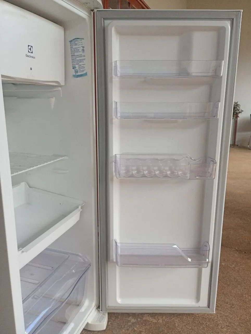 Geladeira Eletrolux 240L  - Foto 3
