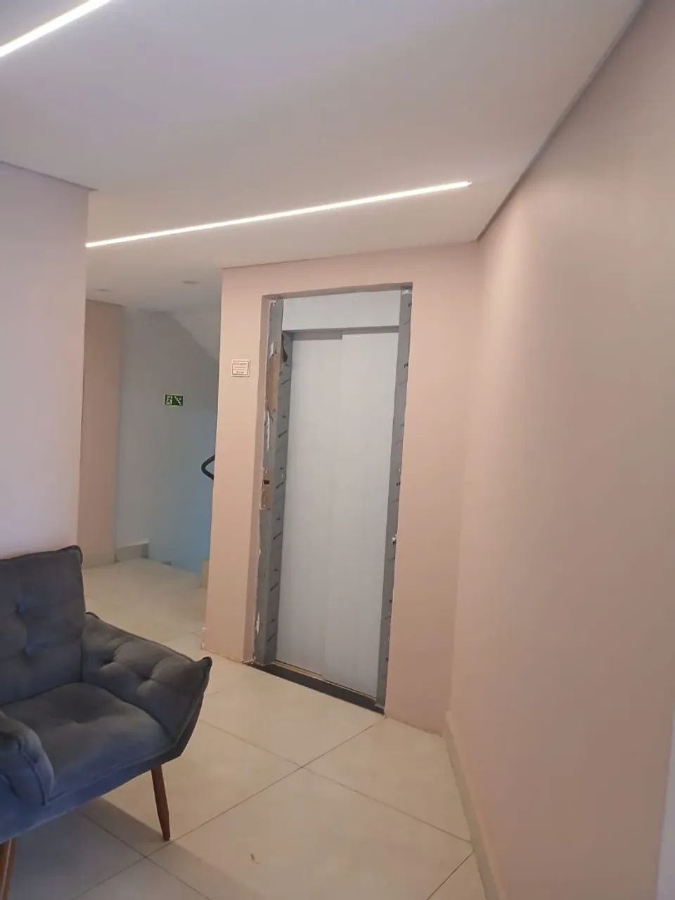 Vendo apartamento 1 quarto QNC 03 com elevadorTaguatinga-DF - Foto 5