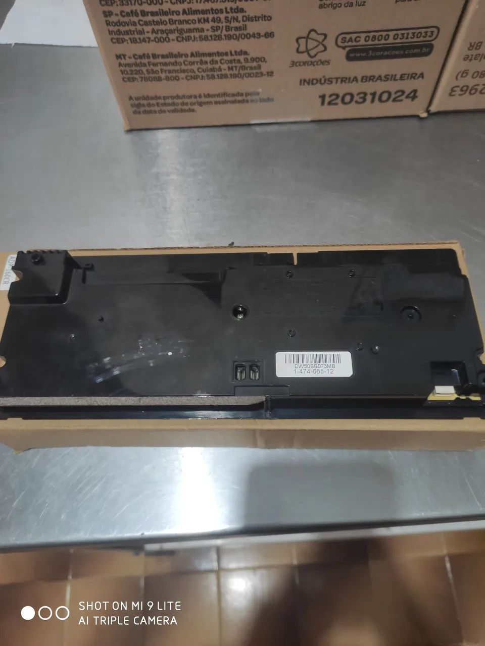 Fonte ps4 slim original liga com defeito 
