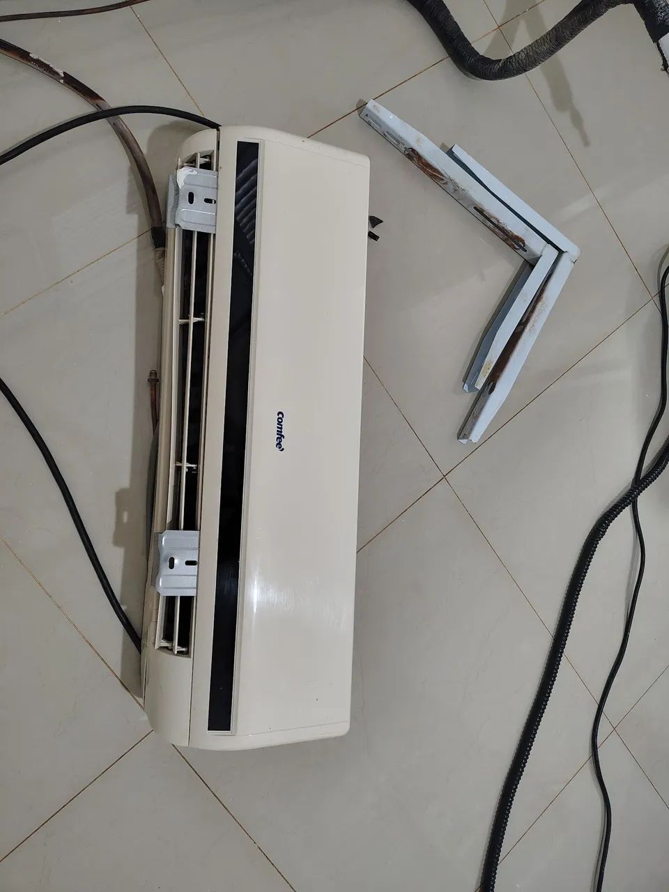 Ar condicionado Confere 12 mil btus