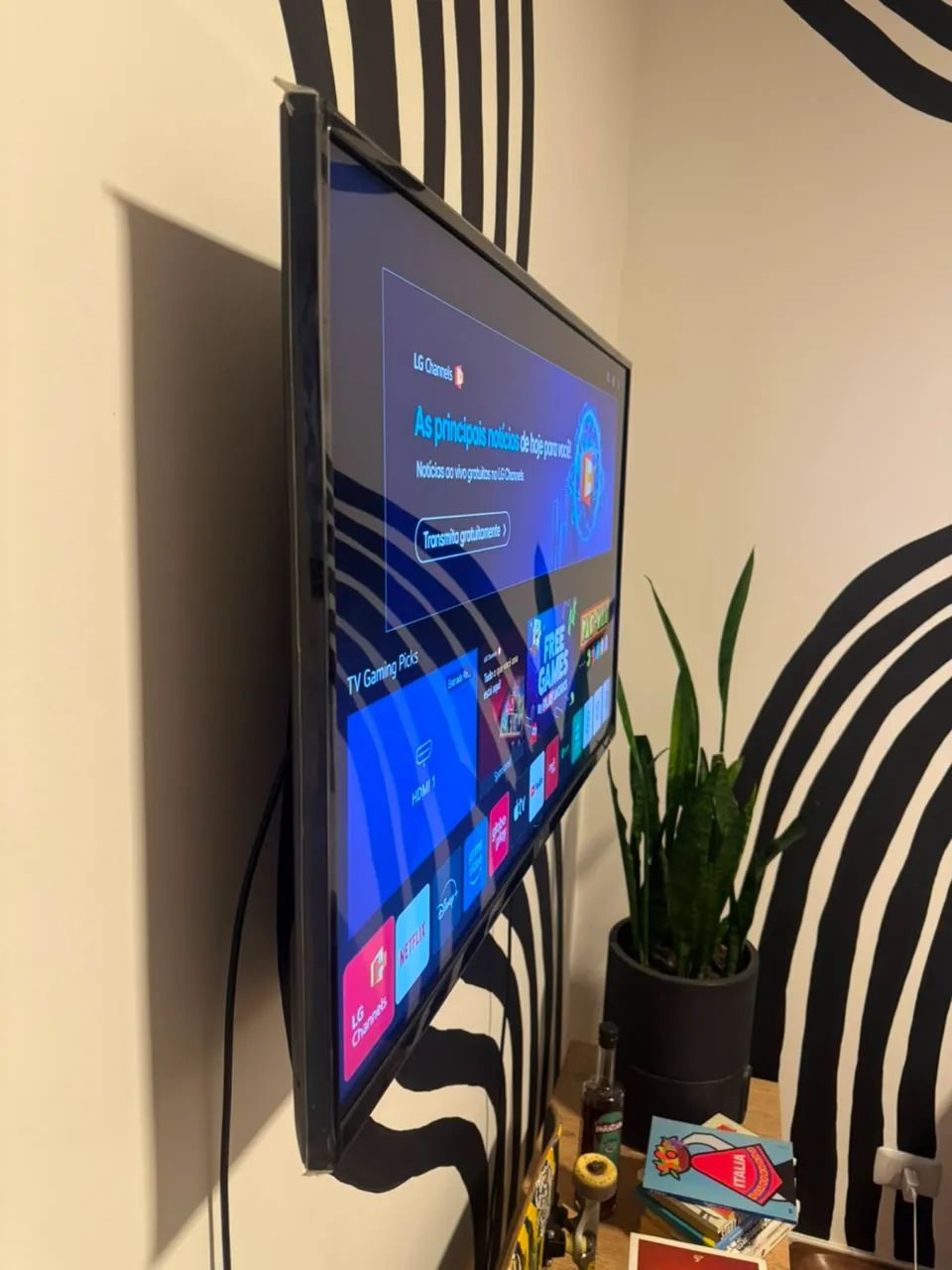LG  Smart TV LED 43? 4K UHD  - Foto 2
