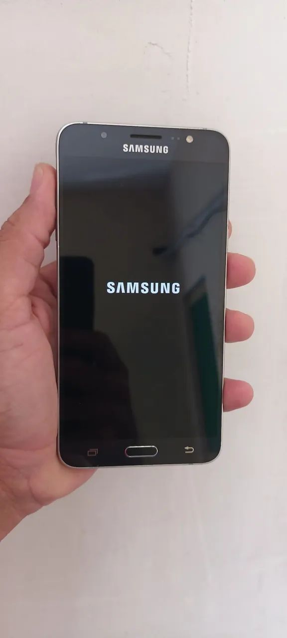 Samsung Galaxy J7 Metal 