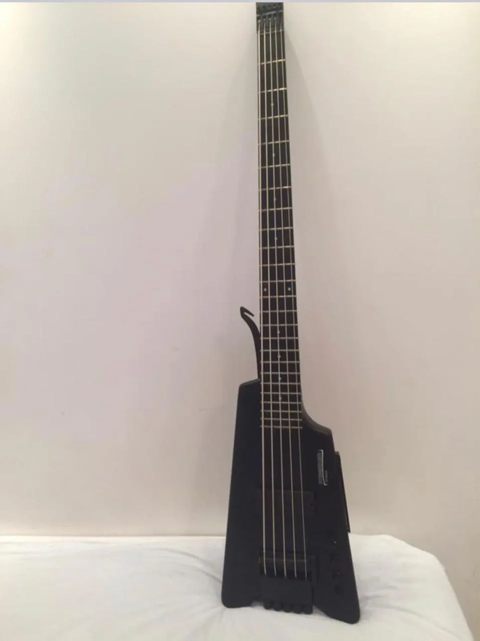 Baixo Steinberger Synapse 5 cordas - Instrumentos musicais
