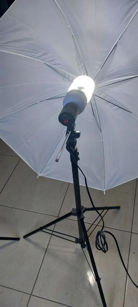 Kit 2 sombrinhas com tripé  - Foto 2