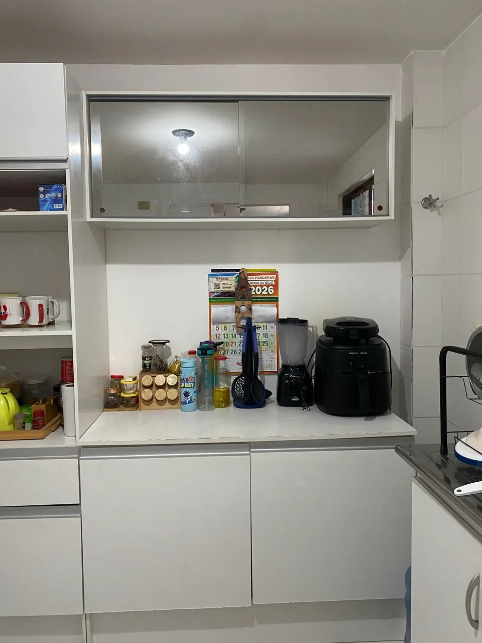 Armário de cozinha. IMPERDÍVEL!!!