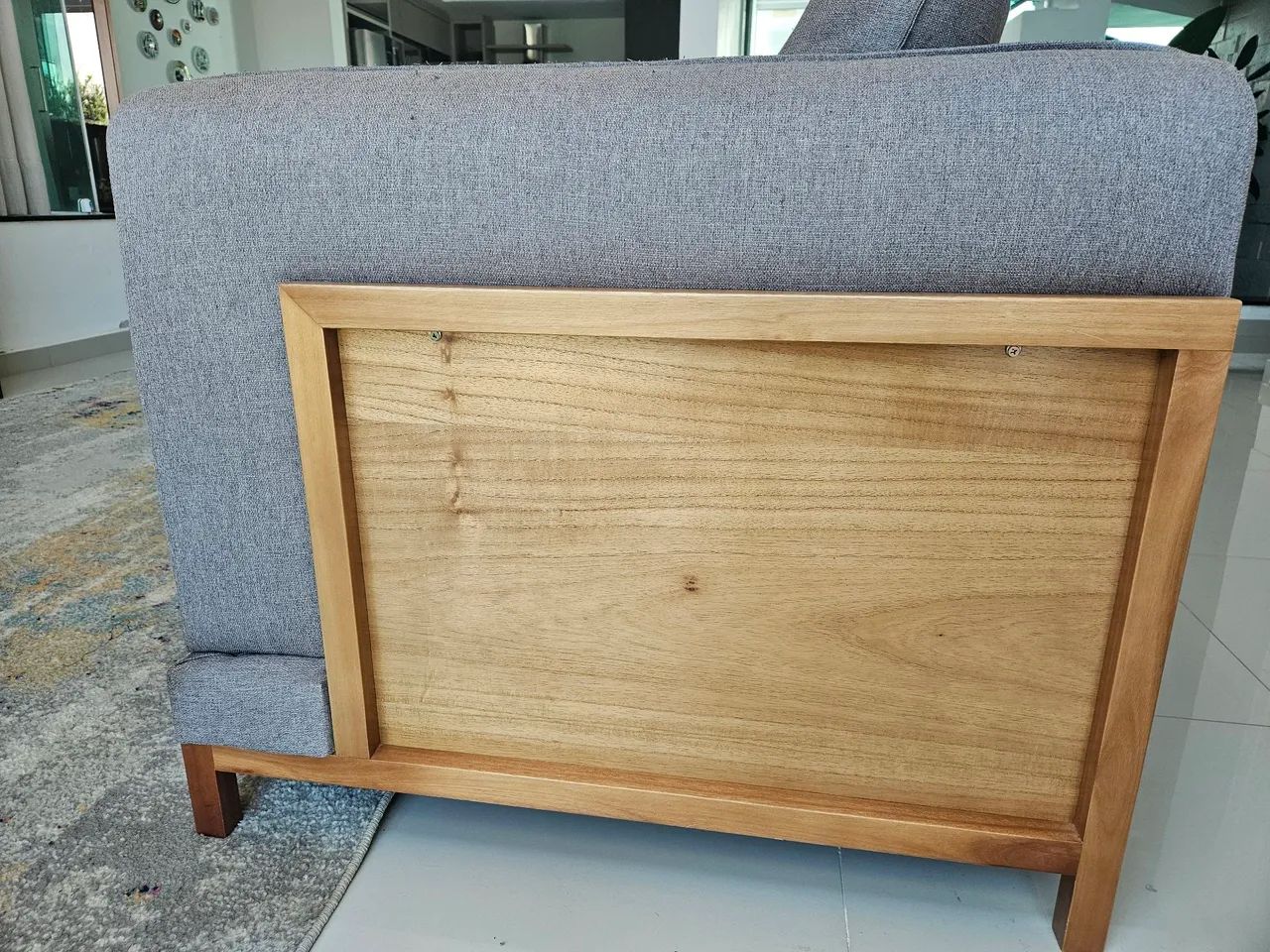 Sofá Cinza Elegante - Foto 3