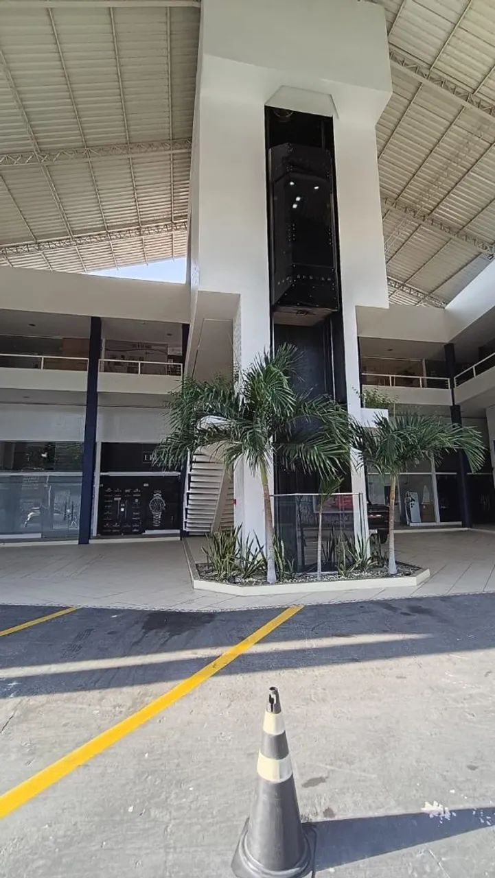 SALAS COMERCIAIS. AV. JOAO VALEIRO. SAO GERALDO.