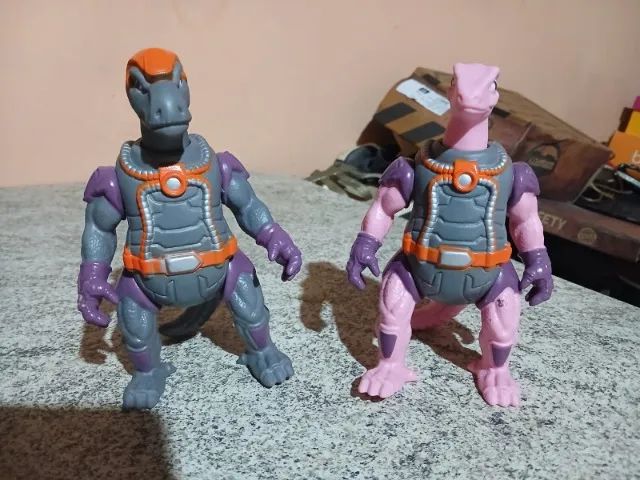 Dinonautas - figuras. - Foto 2