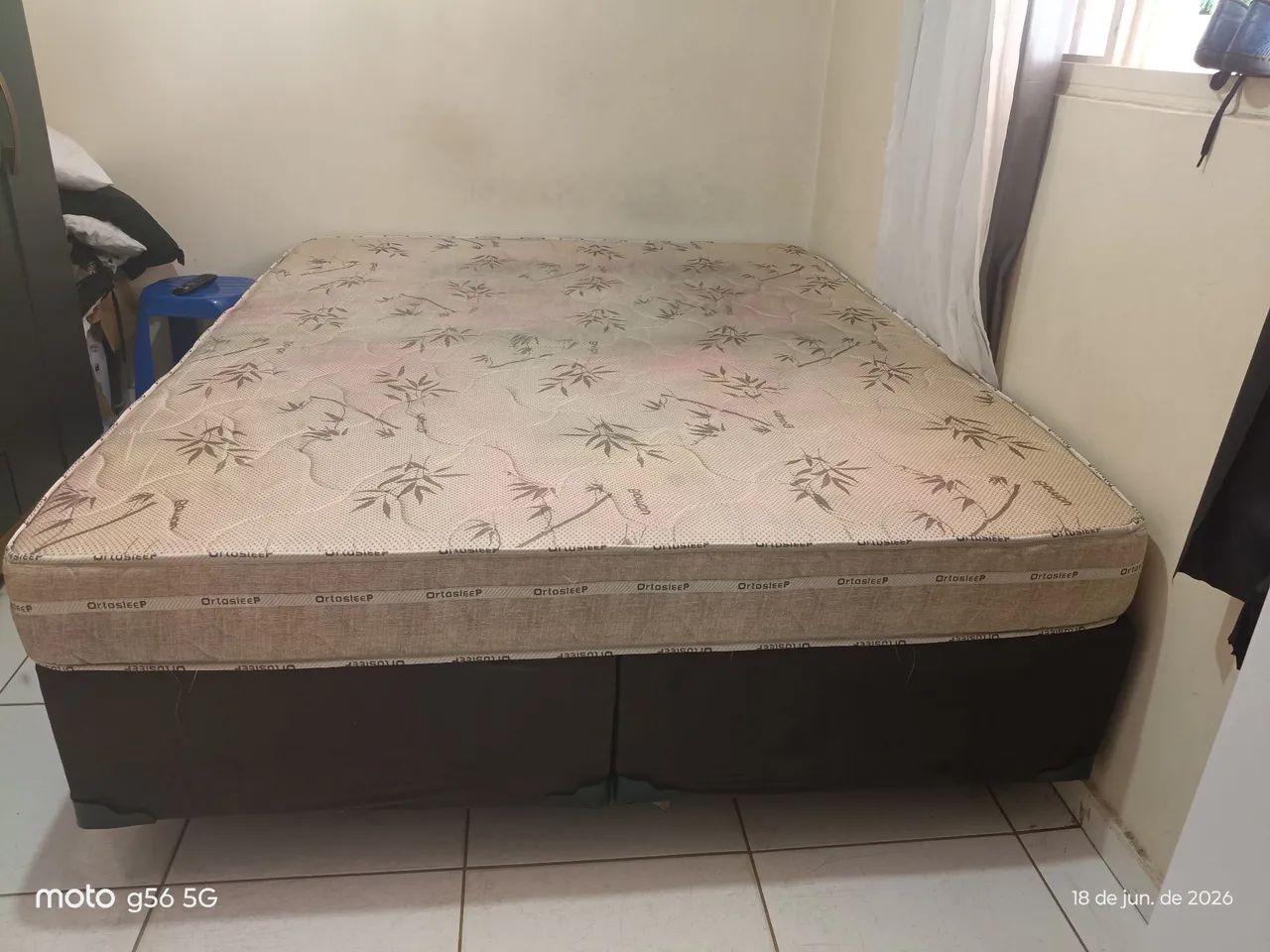 Vendo cama Queen size
