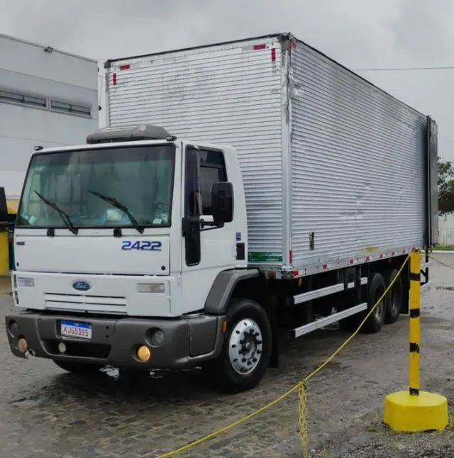 FORD CARGO 2422E