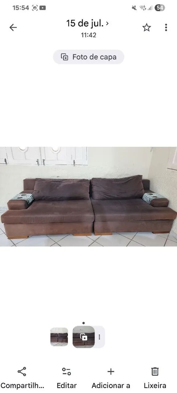 Sofá 3 Lugares Suede Marrom + Esteiras Porta-Copos (Preço de Desapego)