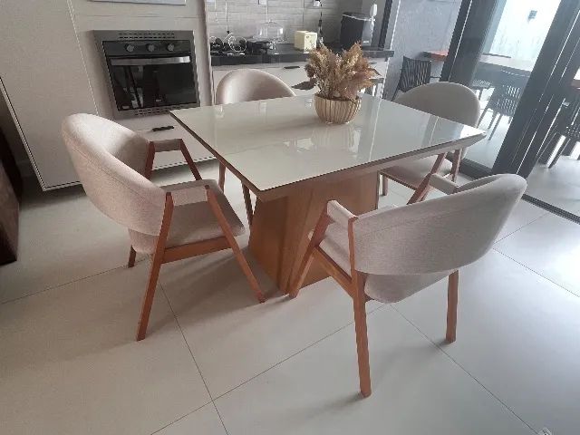 Vendo mesa, sem as cadeiras e com um aparador. - Foto 3