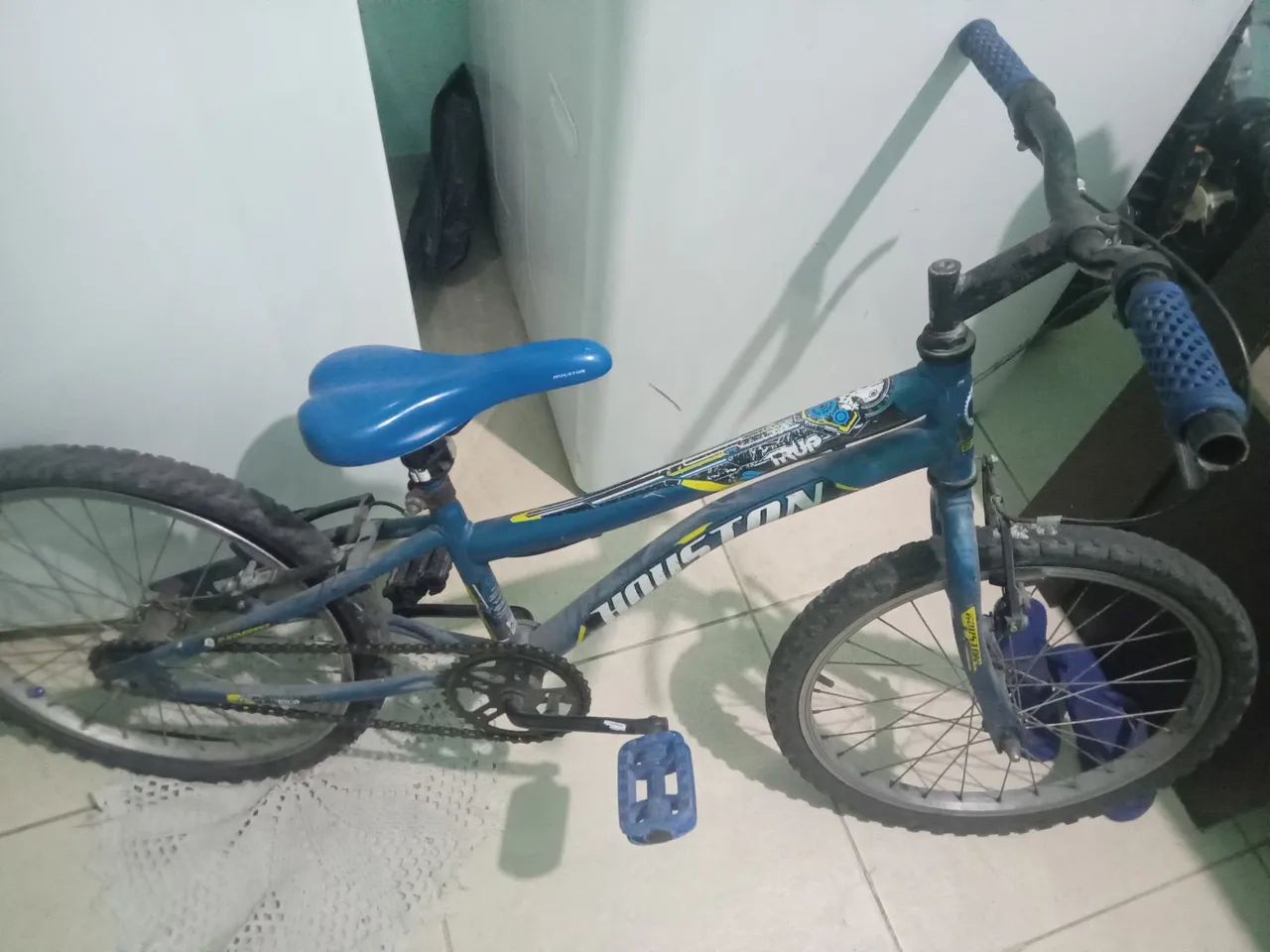 Vendo uma bicicleta