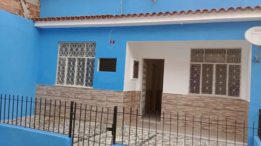 ALUGO CASA DE 2 QUARTOS EM REALENGO - Foto 2