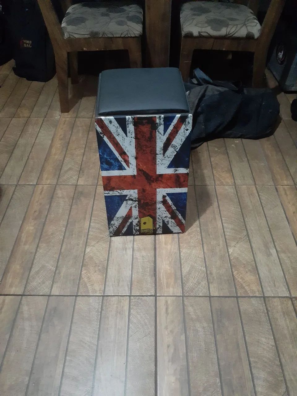 Carrom novo com entrada para mics