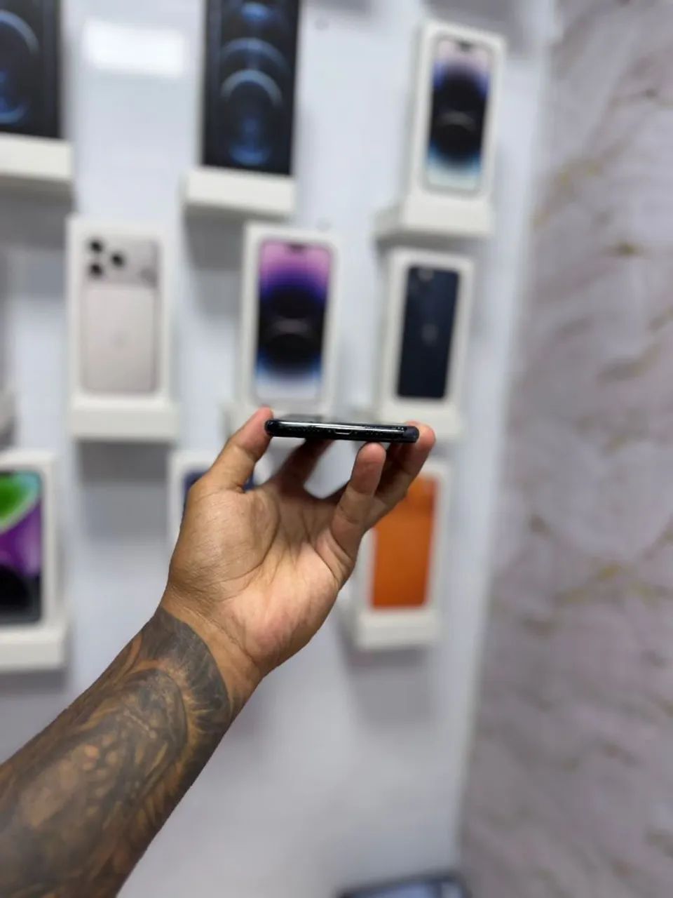 IPHONE 11 PRO MAX 64GB TELA E BATERIA  - Foto 4