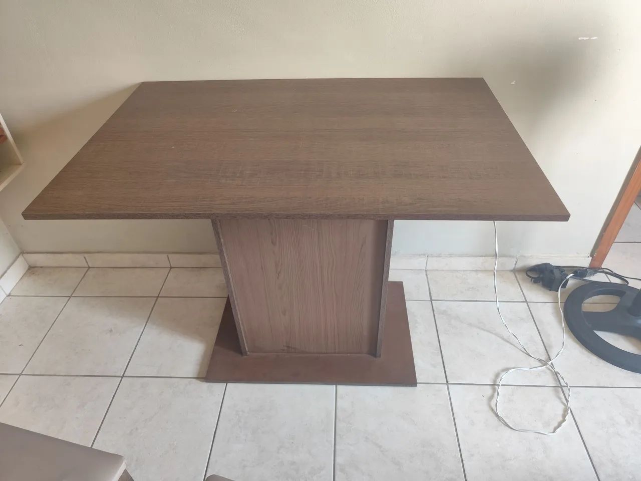MESA DE JANTAR COM 4 CADEIRAS - Foto 2