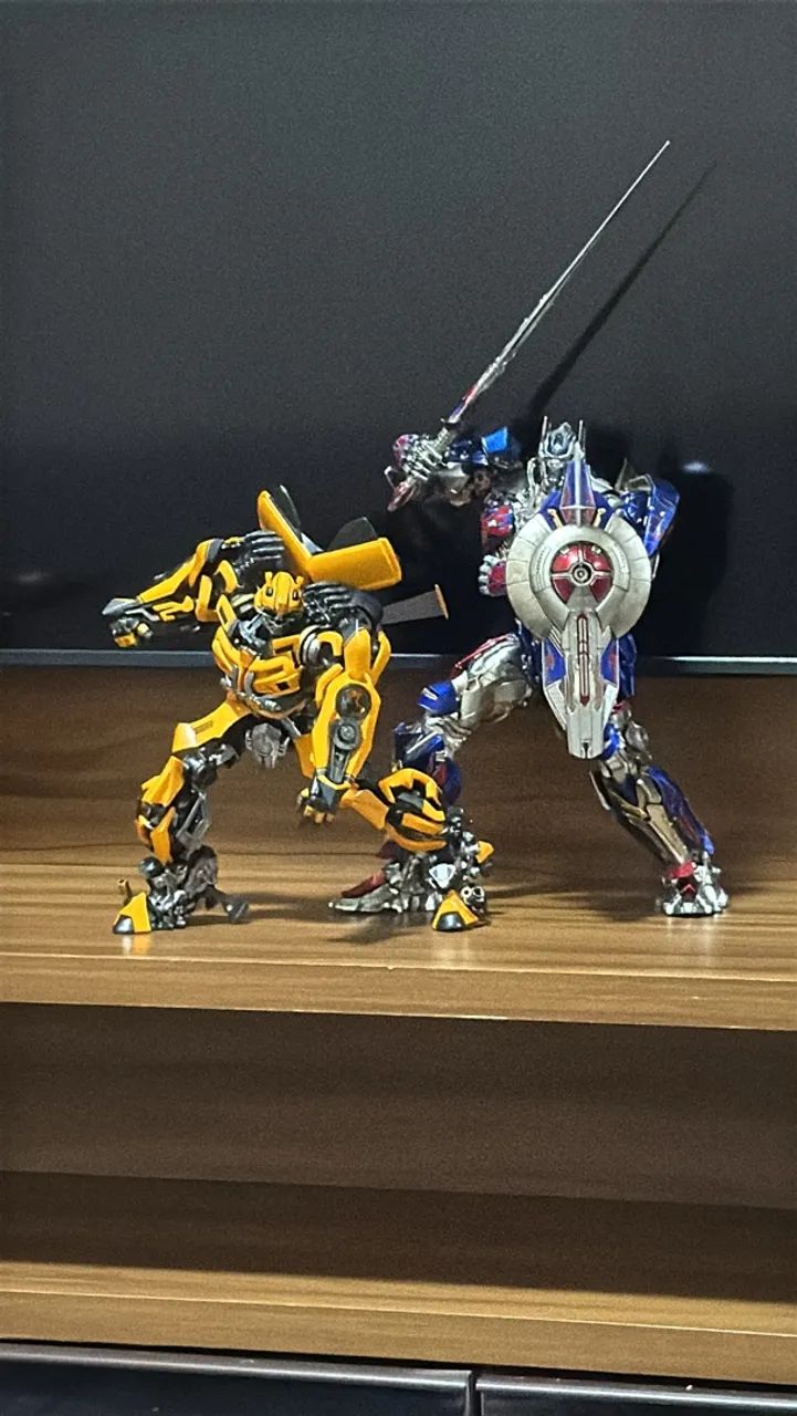 Bumblebee CE-04. Dox ( Não é threezero ) - Foto 5