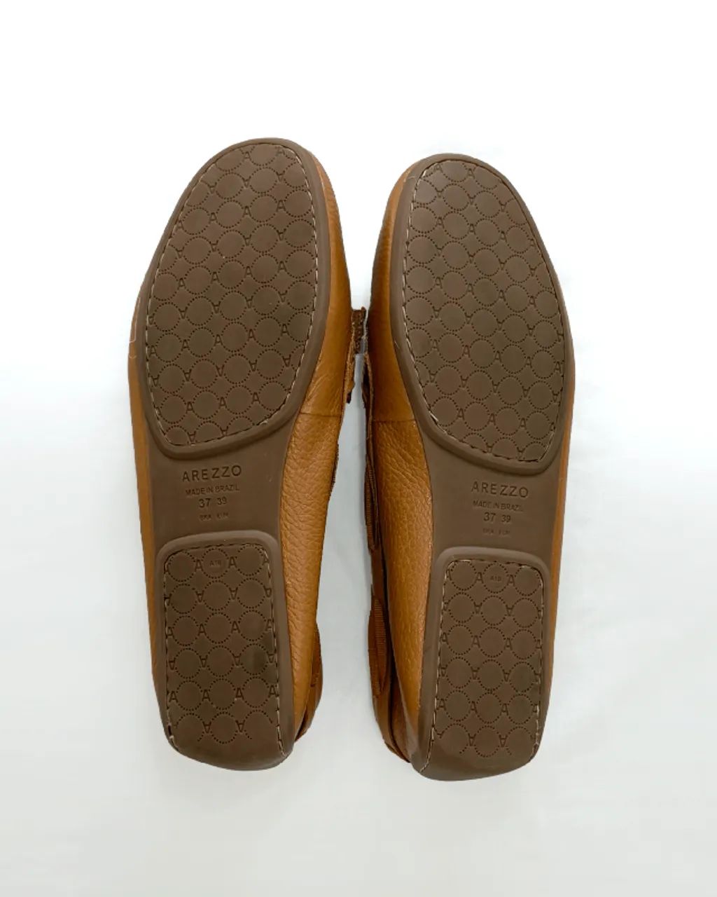 Mocassim Caramelo com Laço Arezzo - Foto 2